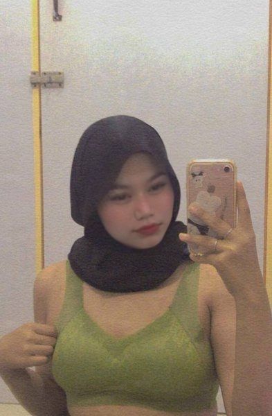 Indonesia Viral Cewek Hijab Cantik Muslimah Wiwik Dengan Driver Online Gojek New Video Hot